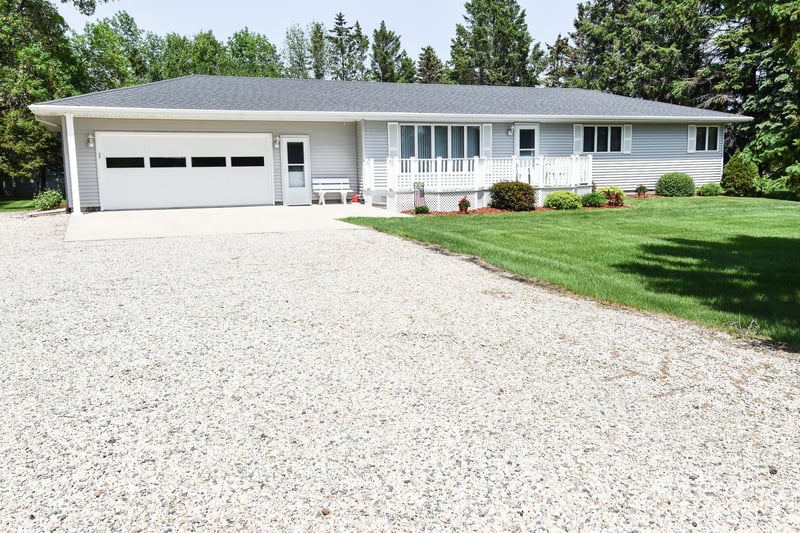 31856 State Highway 1 NW, Warren, MN 56762