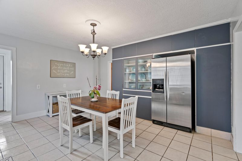 322 5th St N, Bayport, MN 55003