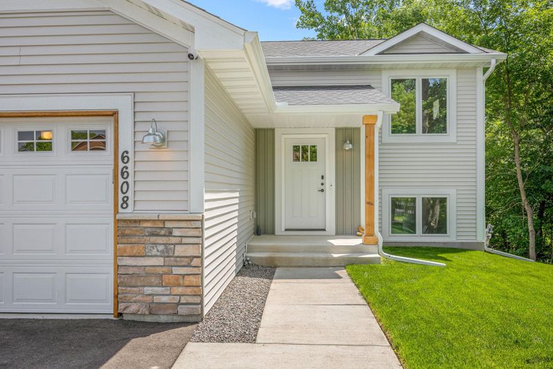 6608 Craig Ave SW, Waverly, MN 55390