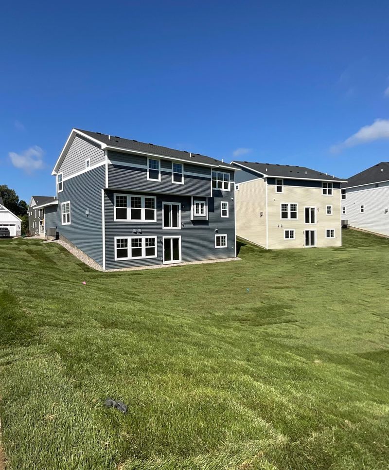 6414 Tamarack Ln, Hamel, MN 55340