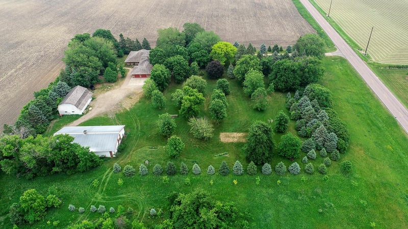 10392 Common St SW, Winsted, MN 55395