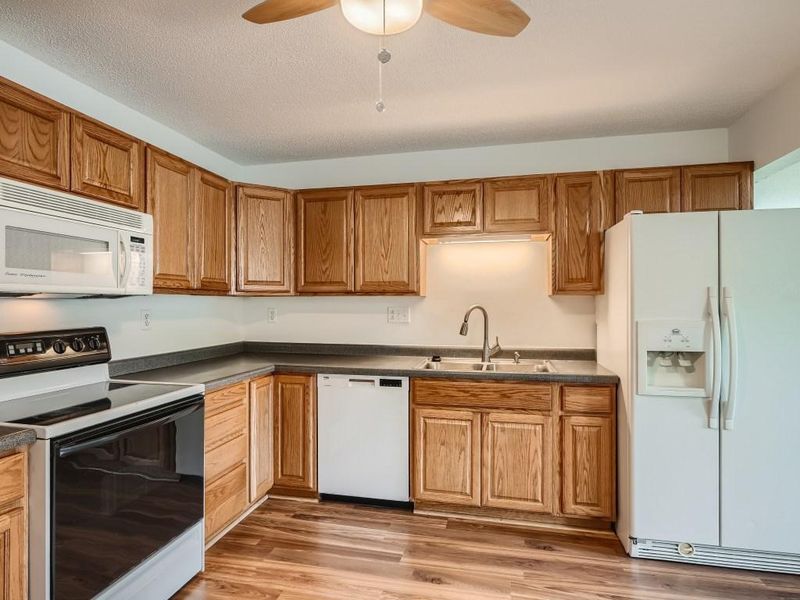 234 Robie St W, Saint Paul, MN 55107