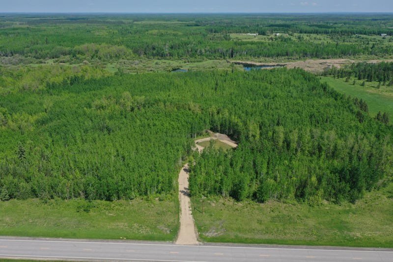 2425 Highway 217, Ray, MN 56669
