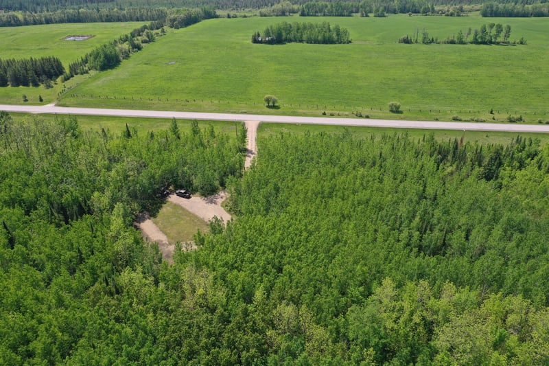 2425 Highway 217, Ray, MN 56669