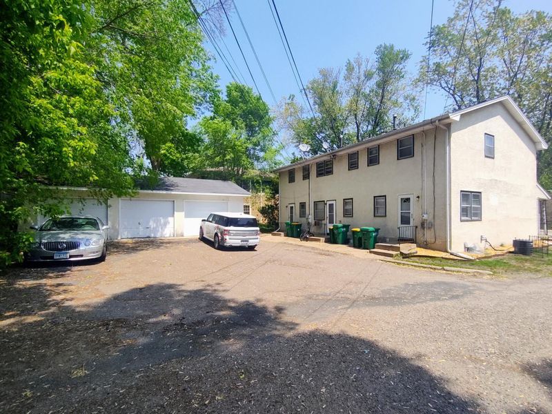 3237 Douglas Dr N, Crystal, MN 55422