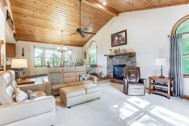 19184 Lincoln St NW, Elk River, MN 55330