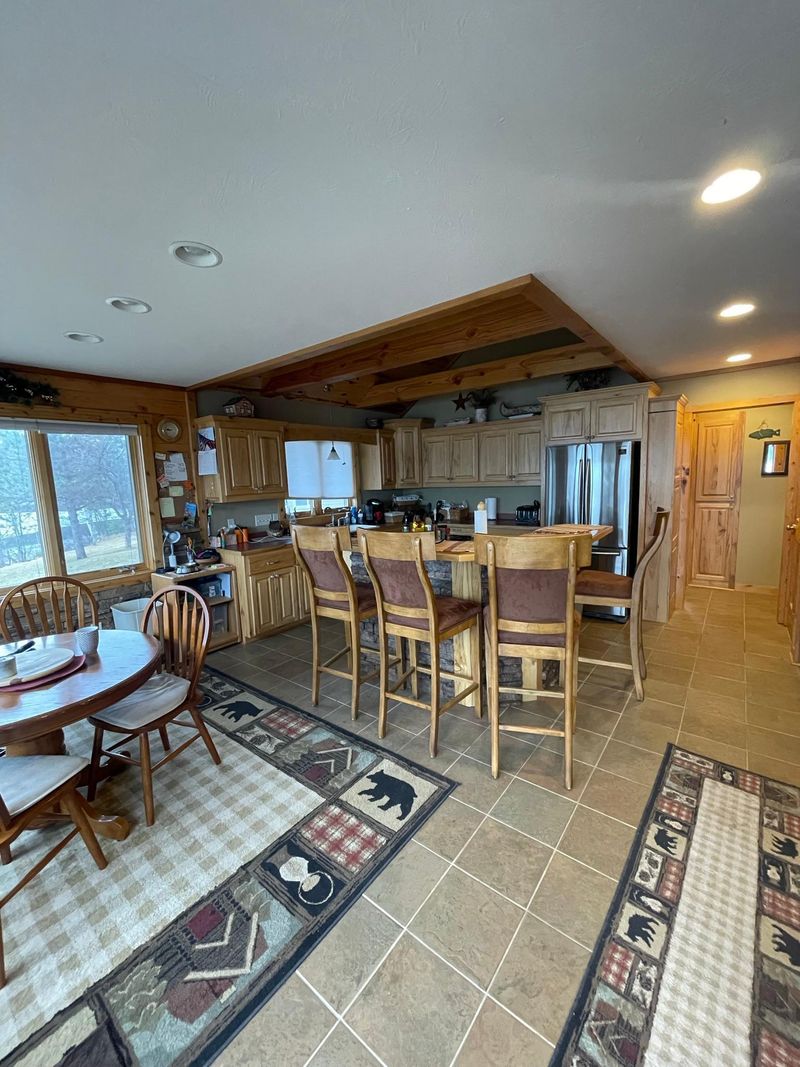17871 Lakeshore Dr, Grand Rapids, MN 55744
