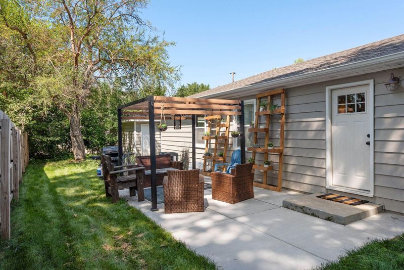 8300 Garfield Ave S, Bloomington, MN 55420