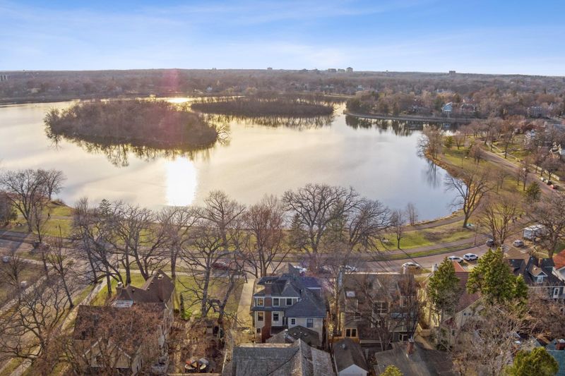 2691 E Lake Of The Isles Pw, Minneapolis, MN 55408