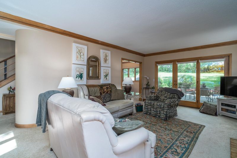 810 Locken Blvd, Crookston, MN 56716