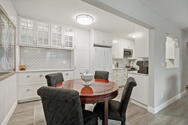 4397 Wilshire Blvd #303, Mound, MN 55364