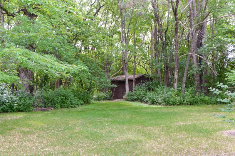 42 Woodhill Rd, Saint Cloud, MN 56301