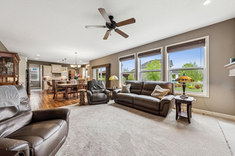 10960 Sundance Woods Blvd, Osseo, MN 55369