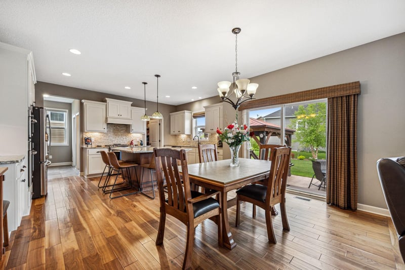 10960 Sundance Woods Blvd, Osseo, MN 55369