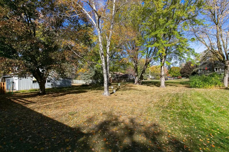 4890 Main St E, Maple Plain, MN 55359