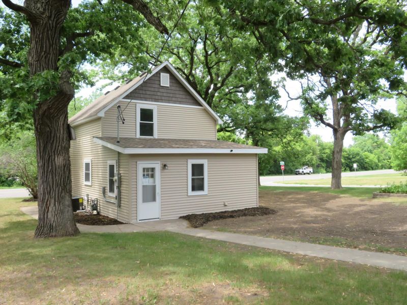 808 1st Ave NE, Sartell, MN 56377