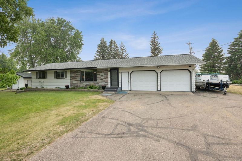 665 24 1/2 Ave NE, Sauk Rapids, MN 56379