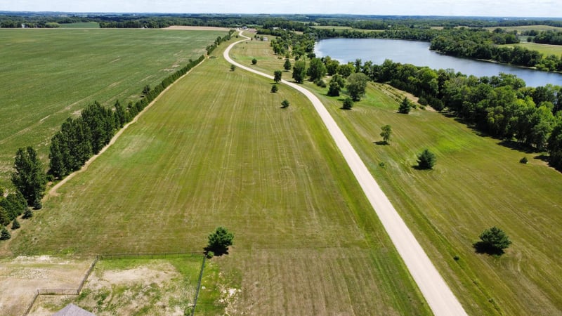 4 343rd St, Watkins, MN 55389