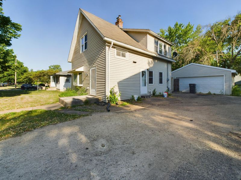 452 Nebraska Ave E, Saint Paul, MN 55130