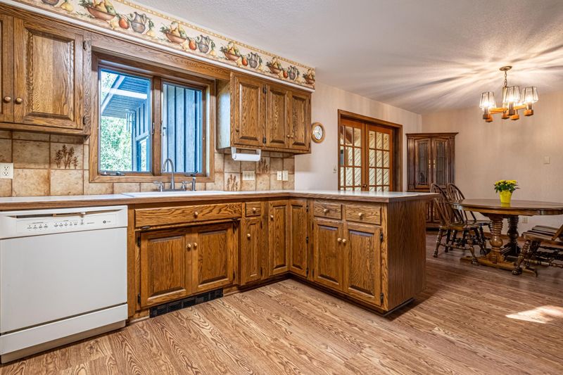 323 NW 7th St, Buffalo Lake, MN 55314