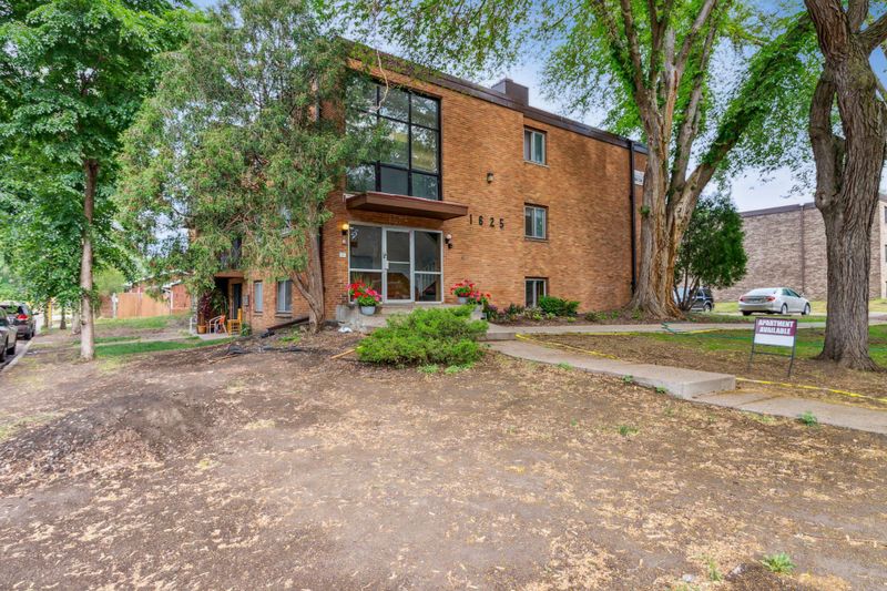 1625 Marion St, Saint Paul, MN 55117