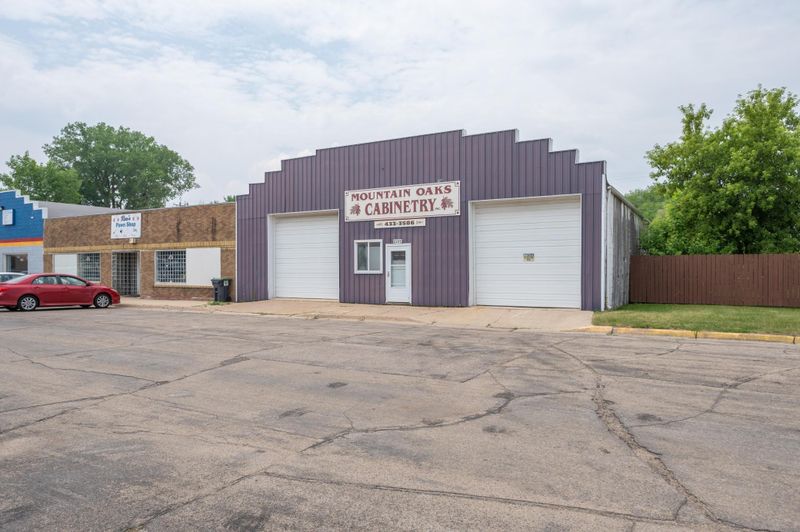 2205 4th St NW, Austin, MN 55912
