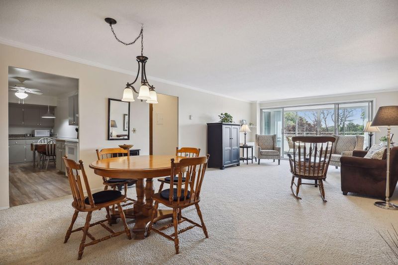 6450 York Ave S #508, Edina, MN 55435