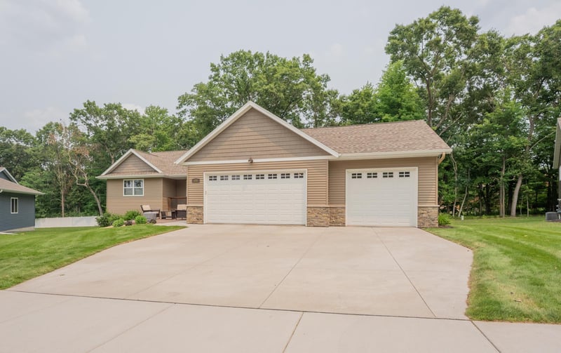 820 Rusty Ct, Altoona, WI 54720