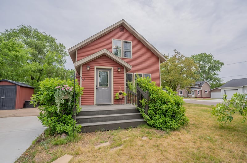 14006 Pine St, Osseo, WI 54758