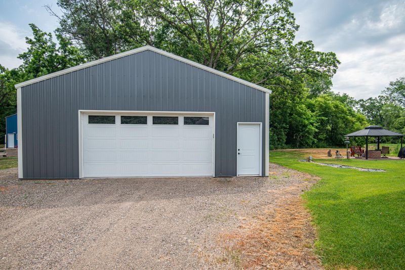 39169 Harder Pw, North Branch, MN 55056