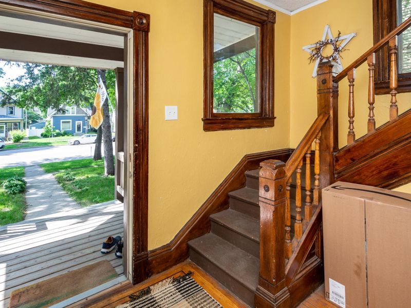 1777 Marshall Ave, Saint Paul, MN 55104
