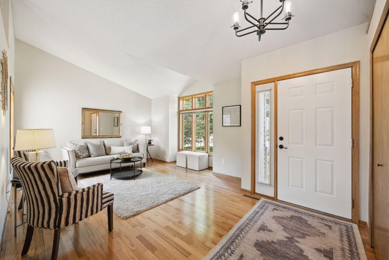 22975 Fawn Trl, Rogers, MN 55374