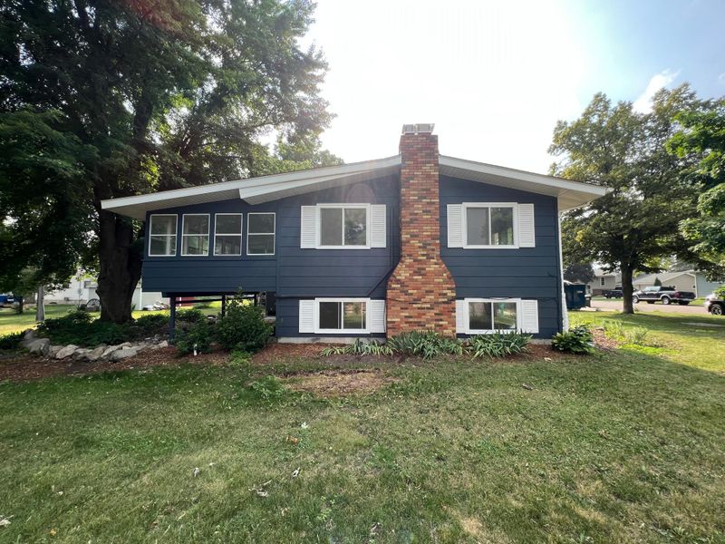 119 Kennedy Ave S, Lester Prairie, MN 55354