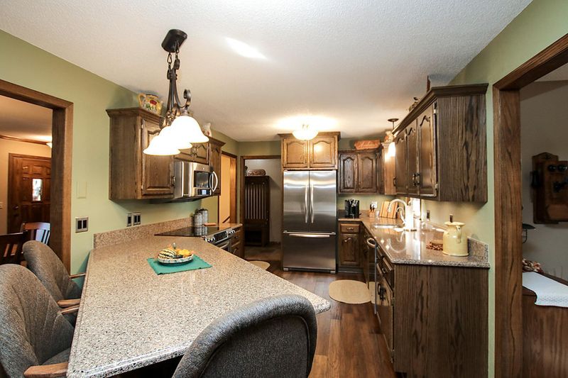 1315 W Birch Ave, Olivia, MN 56277