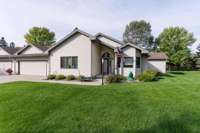 2203 Arrowwood Ct, Fergus Falls, MN 56537