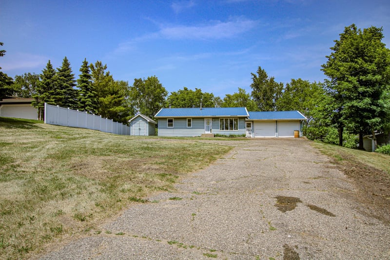 8142 E Lake Carlos Dr NE, Carlos, MN 56319