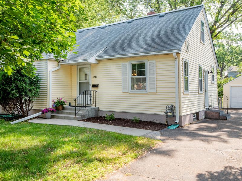 3961 Quentin Ave, Saint Louis Park, MN 55416