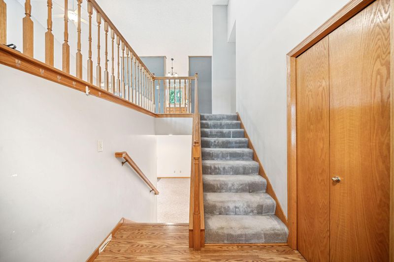 2171 Grafton Ave N, Oakdale, MN 55128