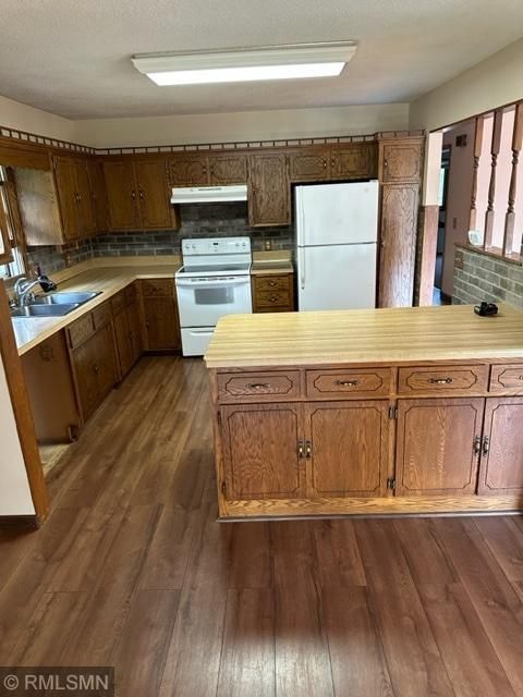 16620 Isanti Cir NE, Ham Lake, MN 55304