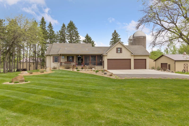 6843 185th Ave NW, Nowthen, MN 55303
