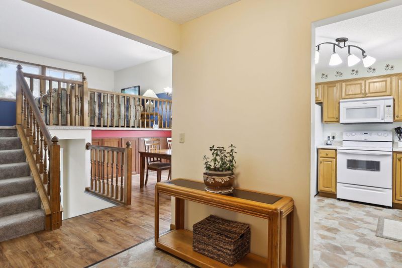 5658 Deer Trl S, Shoreview, MN 55126