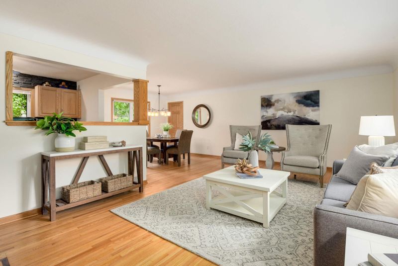 6008 Abbott Ave S, Edina, MN 55410
