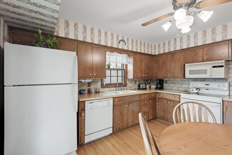 3445 Kyle Ave N, Crystal, MN 55422