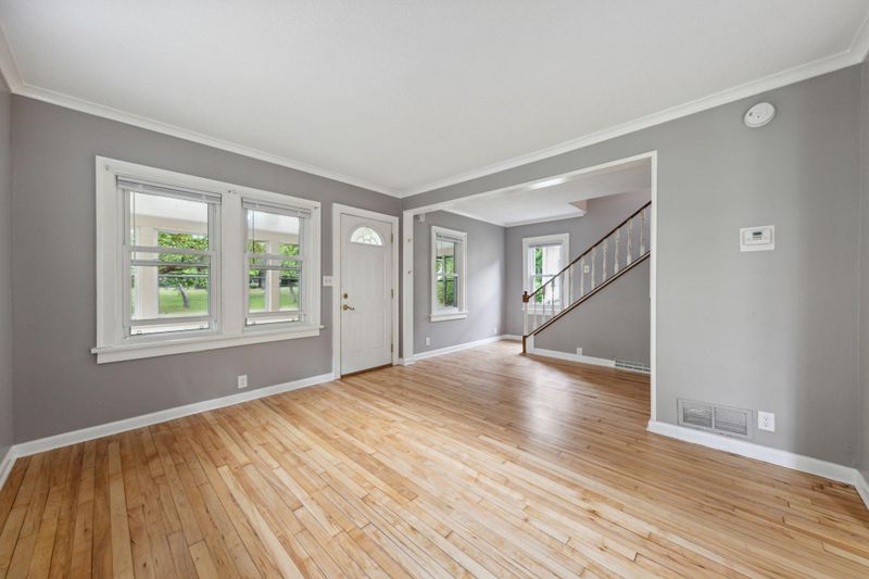 3720 E Minnehaha Pkwy, Minneapolis, MN 55406