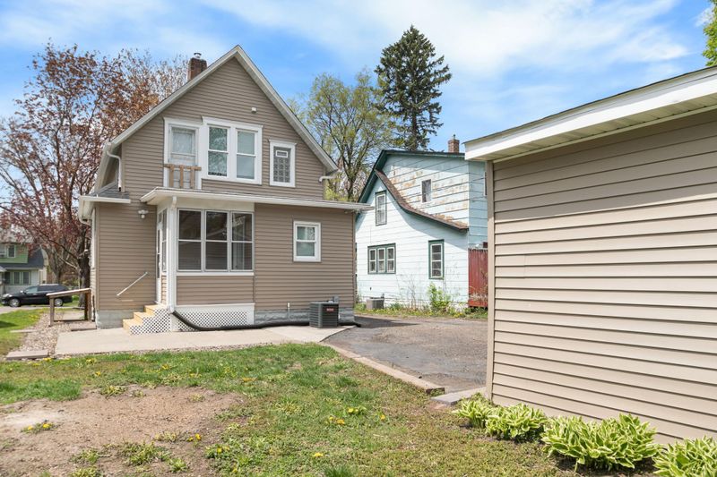 1228 Bradley St, Saint Paul, MN 55130