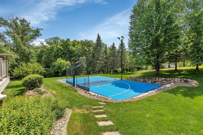 4425 Farmdale Cir, Saint Augusta, MN 56301
