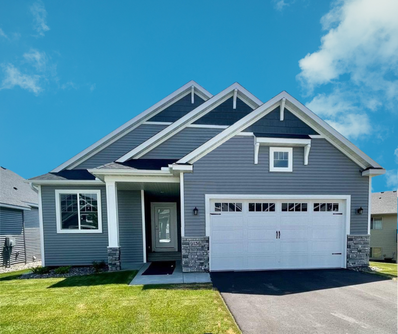 9075 Orchard Cir, Monticello, MN 55301