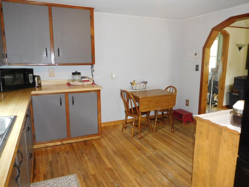 27 3rd Ave SW, Elbow Lake, MN 56531