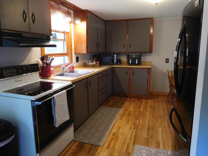 27 3rd Ave SW, Elbow Lake, MN 56531