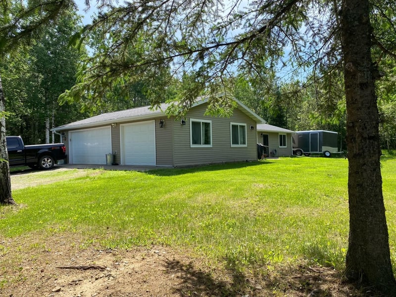 224 Leeds Rd, Hoyt Lakes, MN 55750